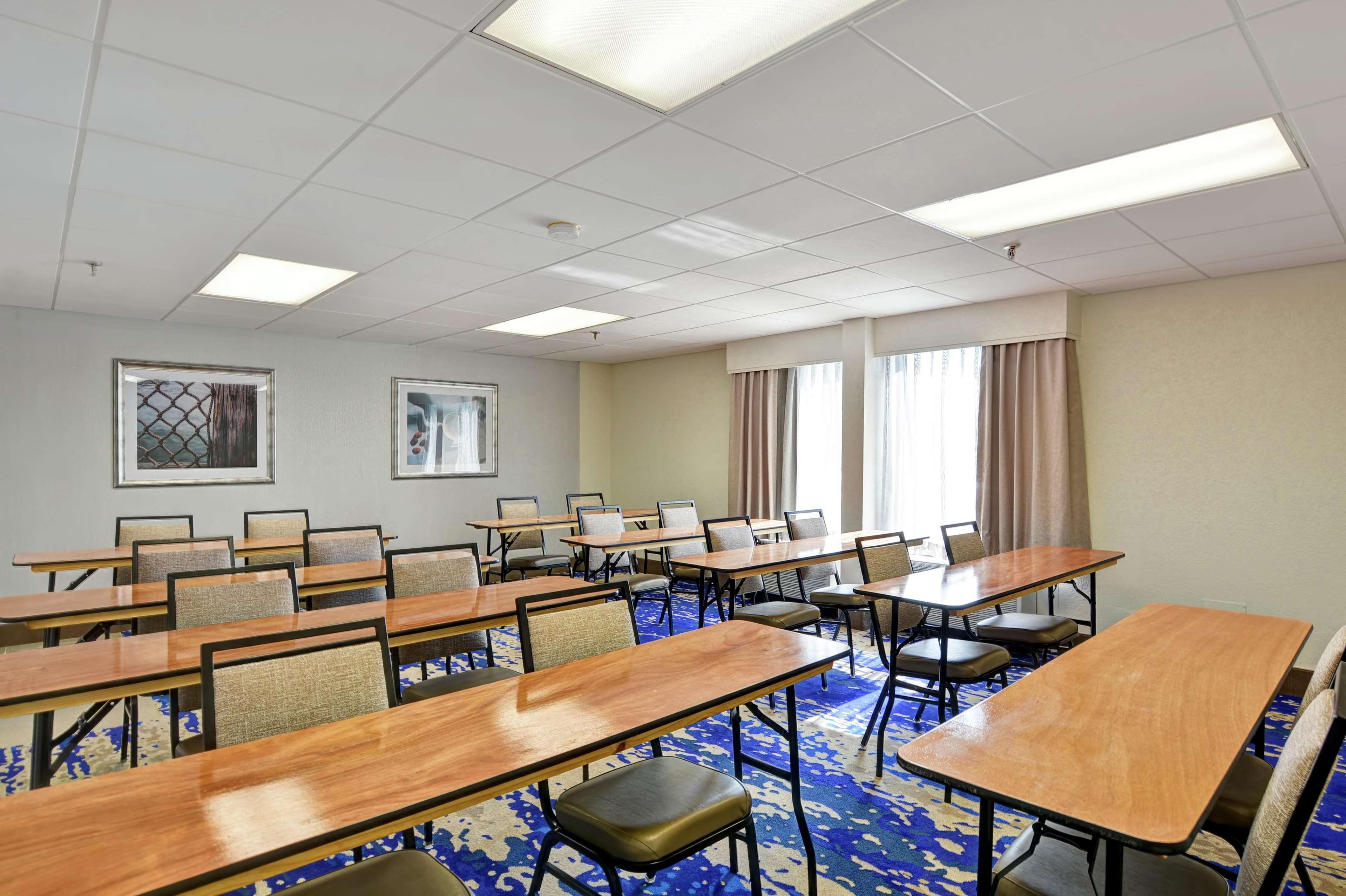 Hampton Inn By Hilton Milford Exterior foto